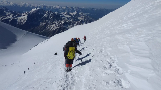 Mt Elbrus (3)